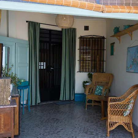 Bed & Breakfast Casa Ellie Tormos