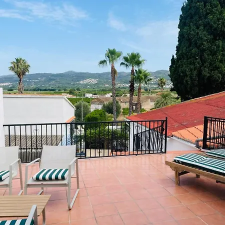 Casa Ellie 4*