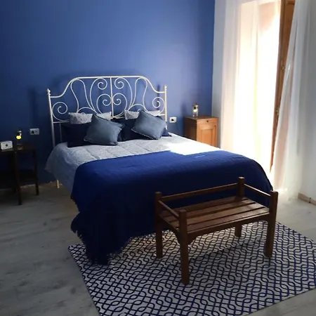 Casa Ellie Bed & Breakfast 4*