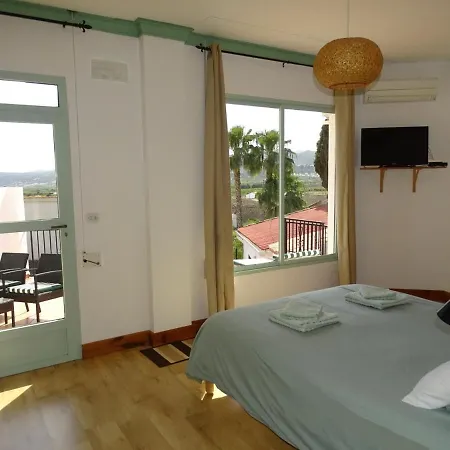 Bed and breakfast Casa Alestelou Tormos