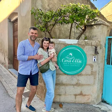 Casa Ellie 4*
